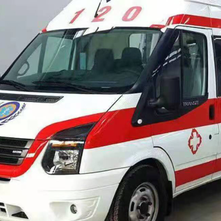 龙州非急救护送病人转院租赁救护车的优缺点对比